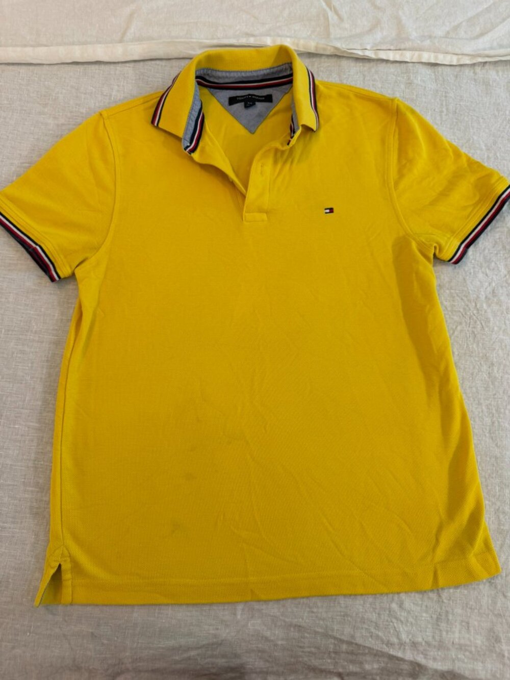Tommy Hilfigure Womans Polo Size Small Yellow